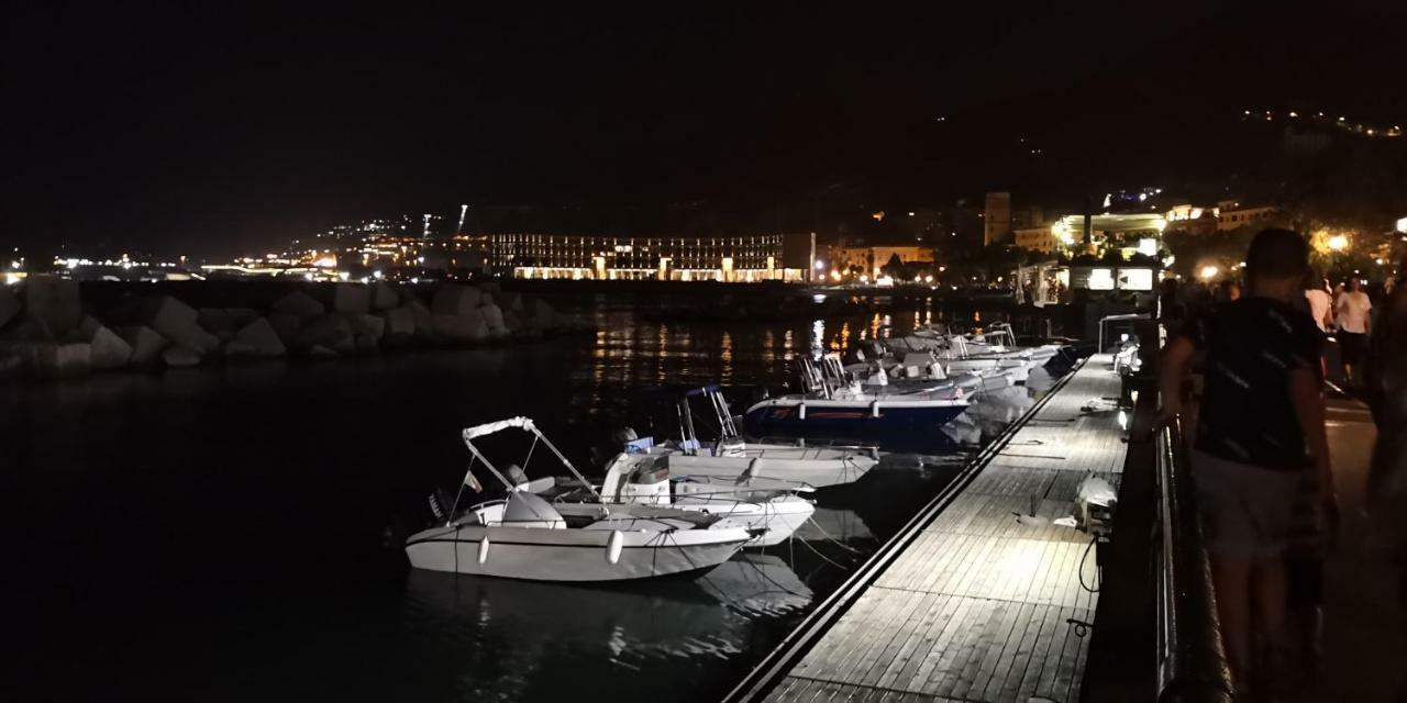 Casa Vacanze Archi Medievali Salerno Exteriér fotografie