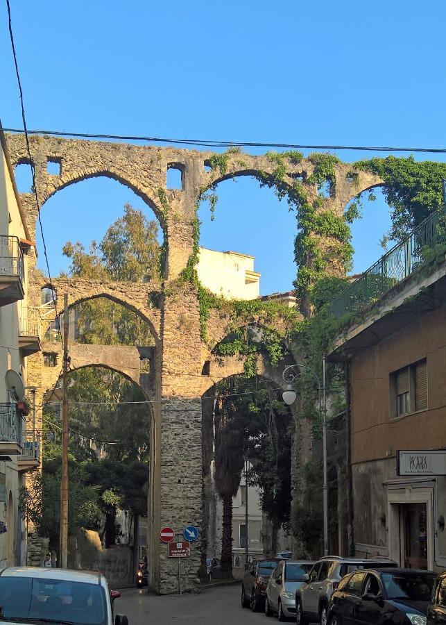 Casa Vacanze Archi Medievali Salerno Exteriér fotografie
